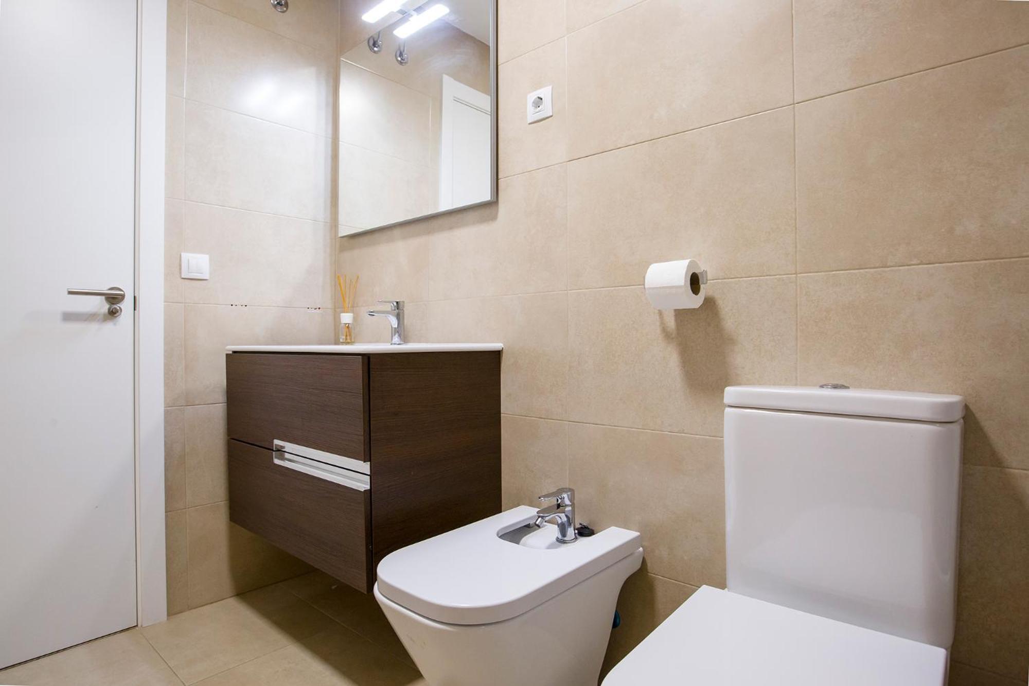 Telmo Nuevo Apartamento & Parking En Bilbaozorroza Exteriör bild